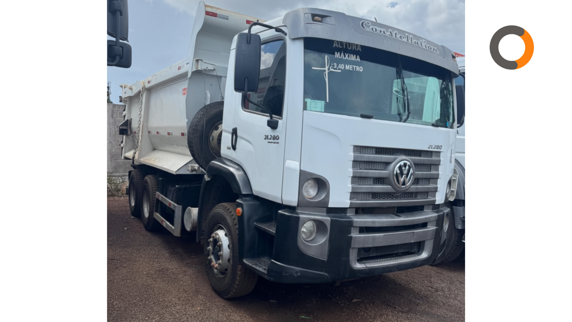 Caminhão Basculante foto 4